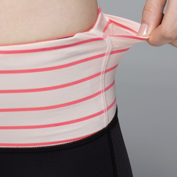 Lululemon Var-City Crop Black / Quiet Stripe Butter Pink Electric Coral - Picture 5 of 15